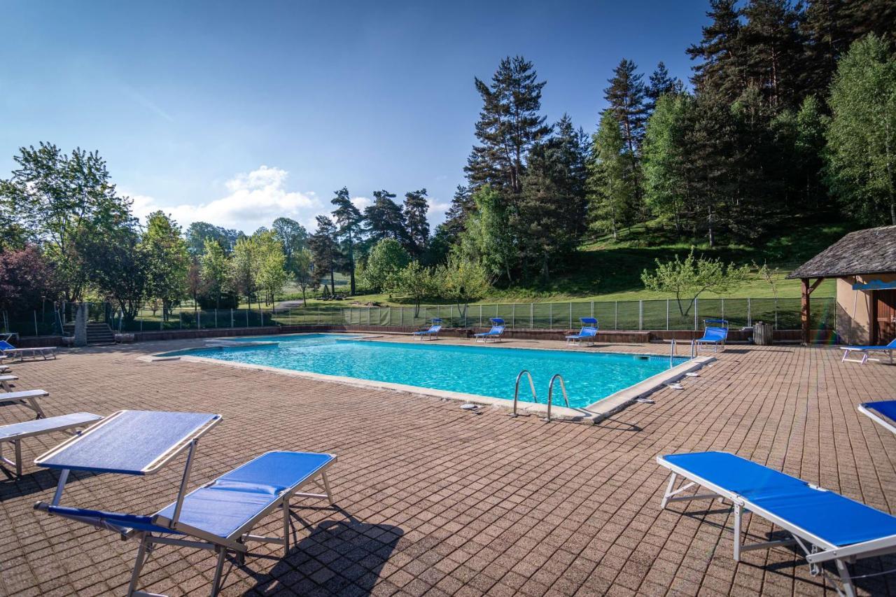 Les Hameaux De Lozere Sure Hotel Collection By Best Western Fournels Exterior foto